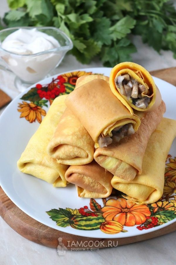 Млинці з куркою та грибами