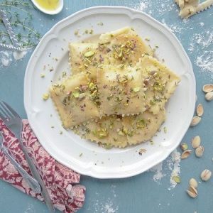 Равіолі з індичкою та грушею